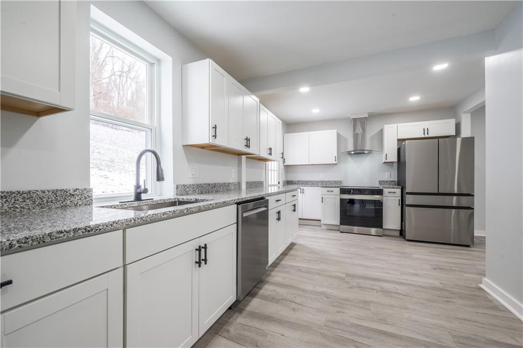 665 Allison Hollow Road Washington, PA 15301 - Photo 4 of 26