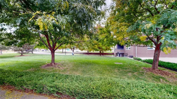 $589,000 | 8185 East Lowry Boulevard, Unit 302, Denver, CO 80230