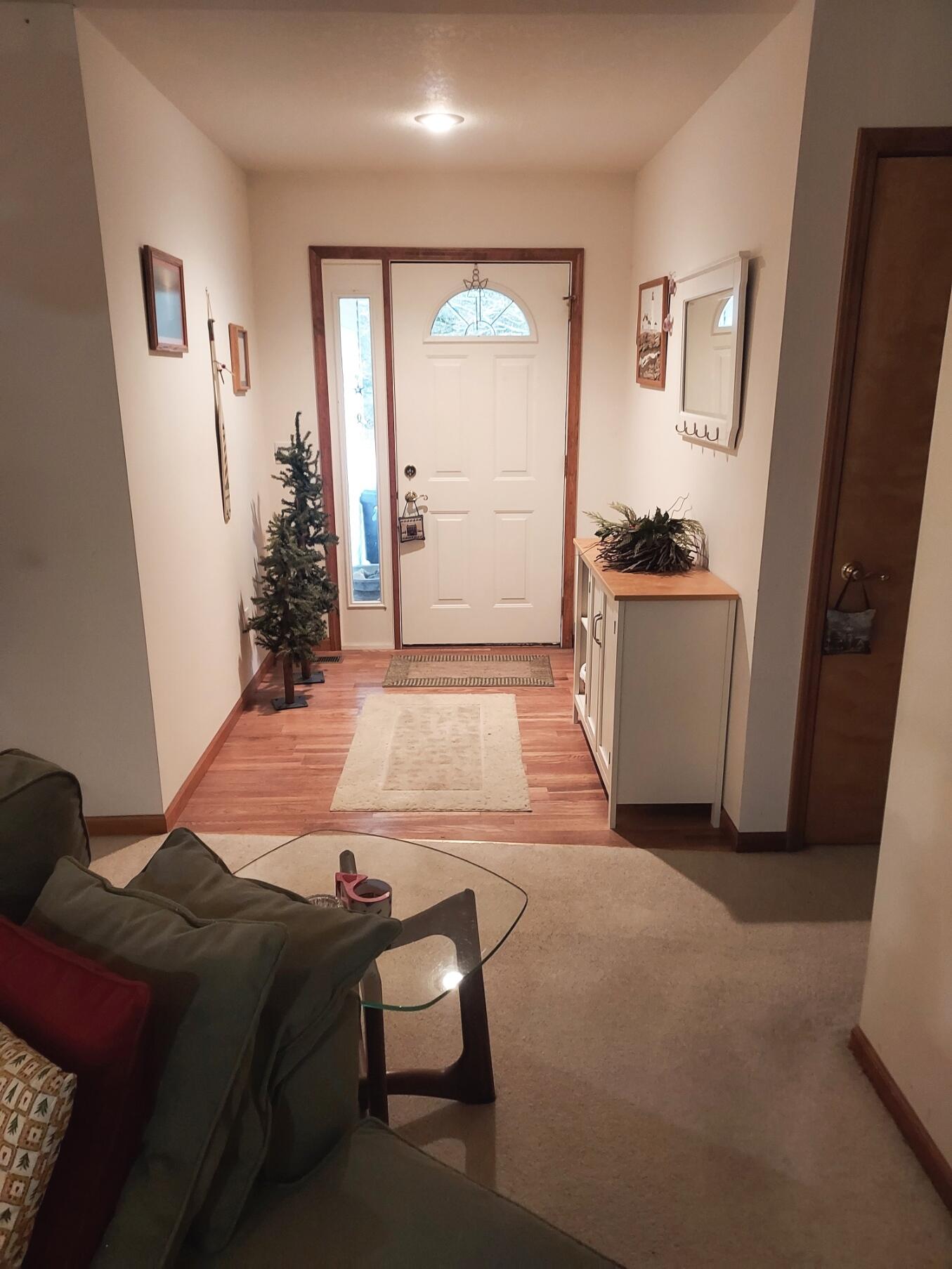 8161 Red Fox Road Canadian Lakes, MI 49346 - Photo 15 of 29 15 Foyer