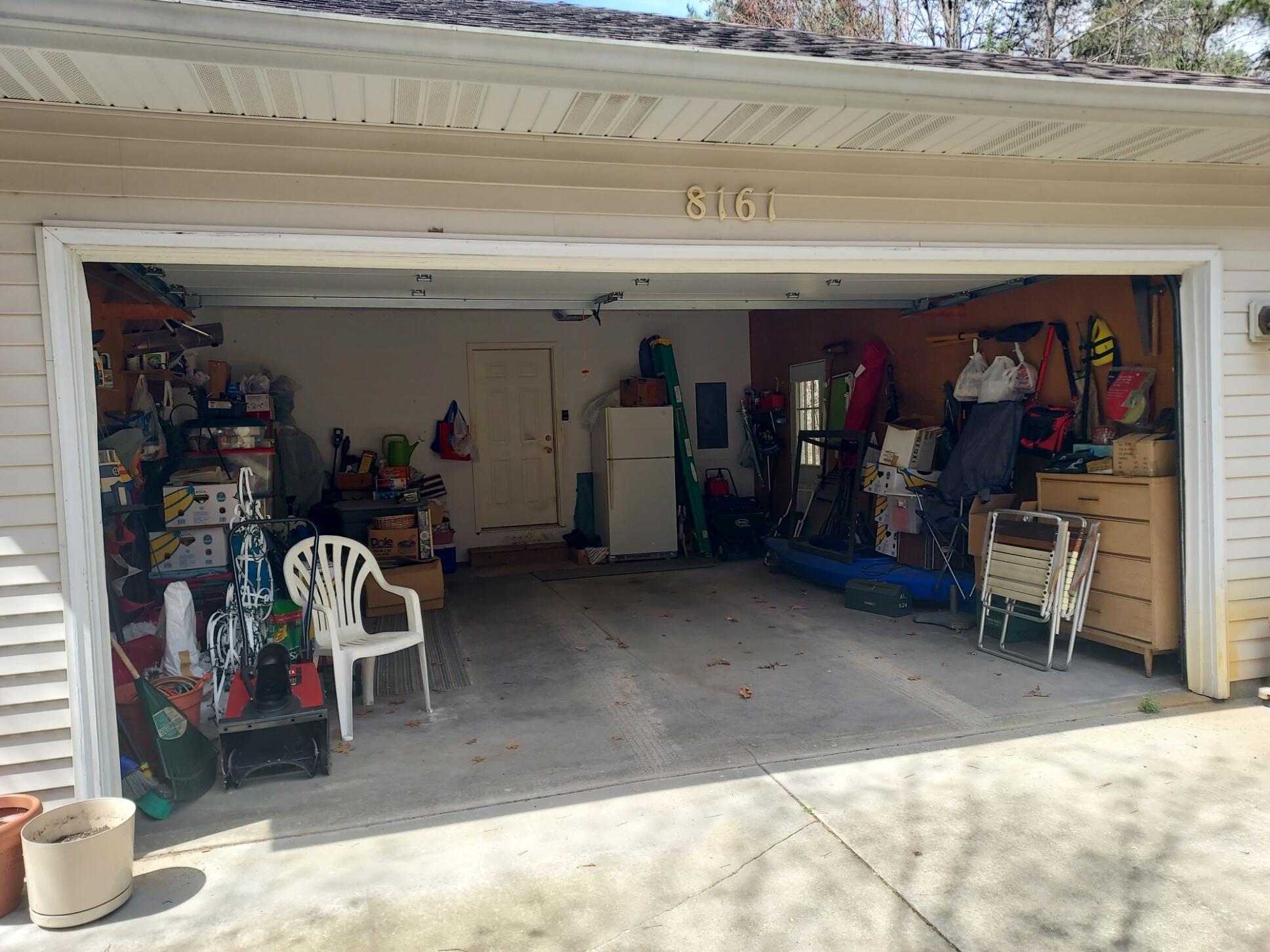 8161 Red Fox Road Canadian Lakes, MI 49346 - Photo 25 of 29 25 Garage