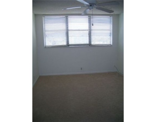 336 Golfview Road, Unit 517 North Palm Beach, FL 33408 - Photo 5 of 7 Additional Photo