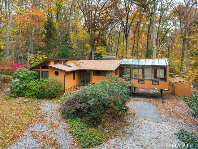 $500,000 | 16 Longview Avenue, Waterford, CT 06385