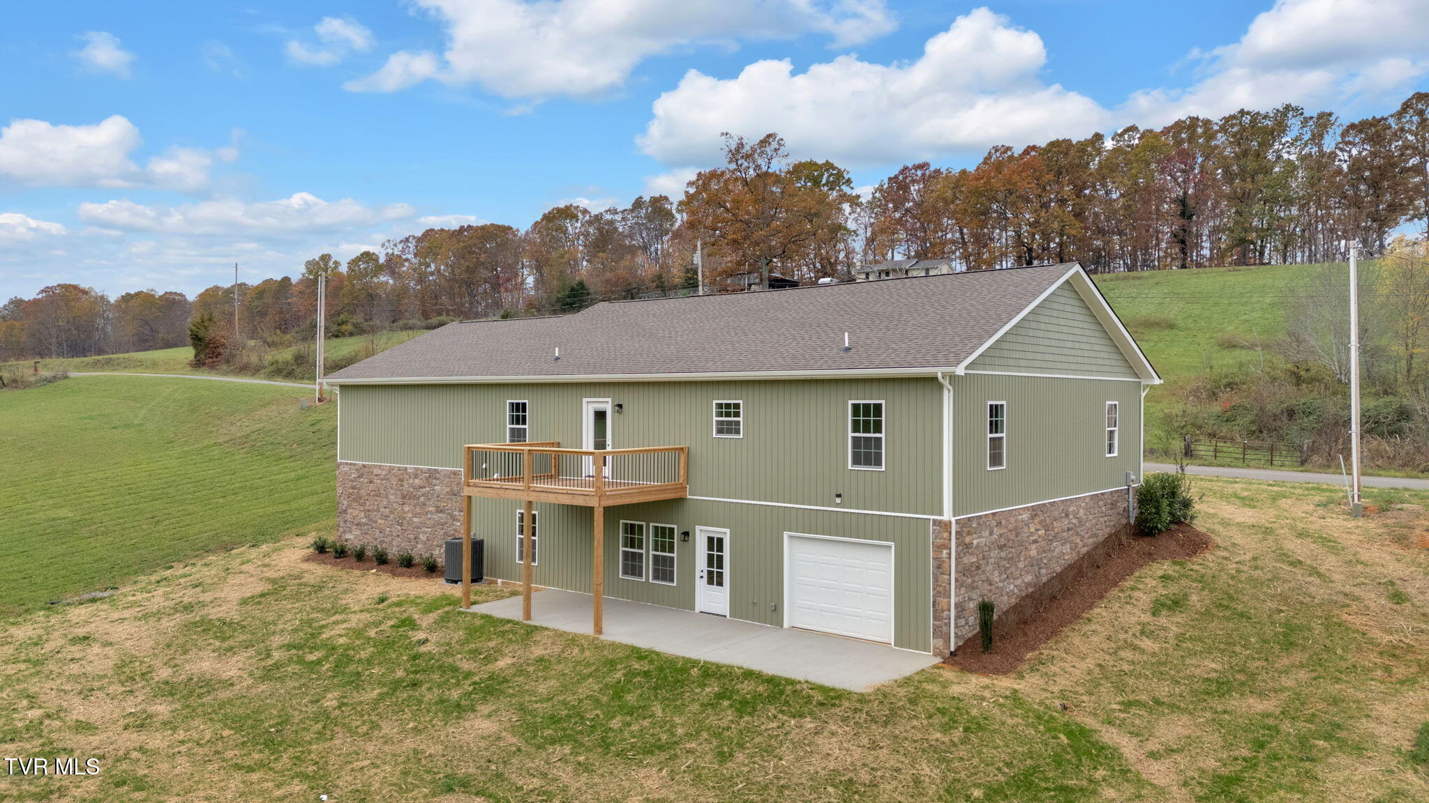 130 Baskett Road Limestone, TN 37681 - Photo 5 of 45 5-web-or-mls-DJI_20241119131138_0051_D (