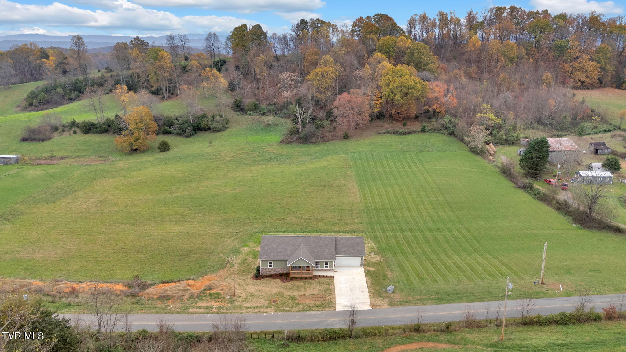 130 Baskett Road Limestone, TN 37681 - Photo 10 of 45 10-web-or-mls-DJI_20241119131313_0076_D