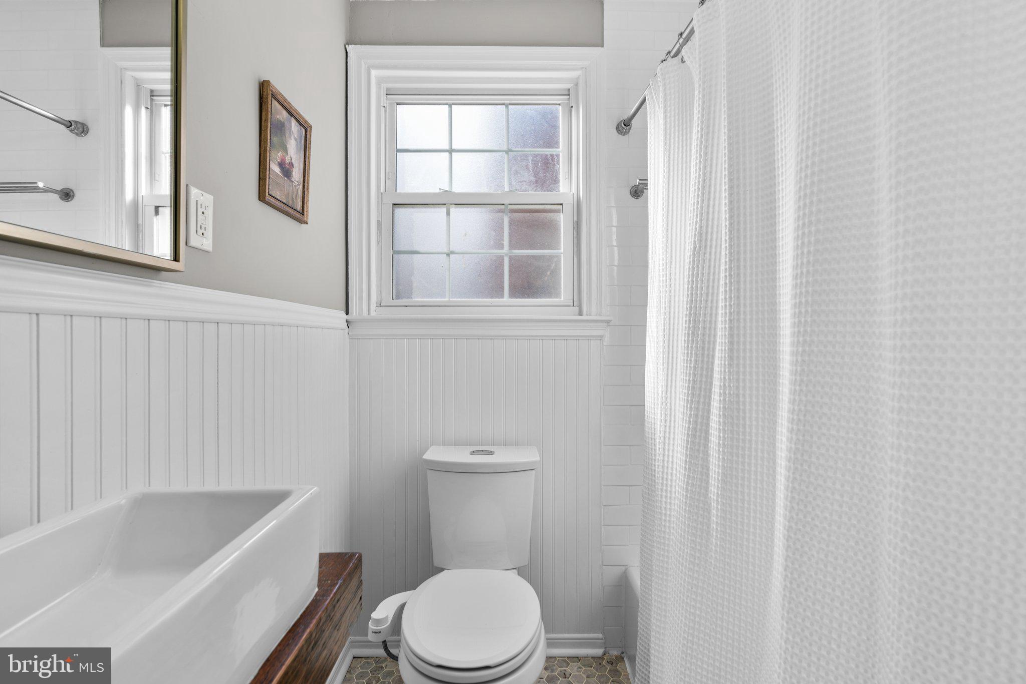 4629 Briarclift Road Baltimore, MD 21229 - Photo 26 of 65 Main level; full bathroom.