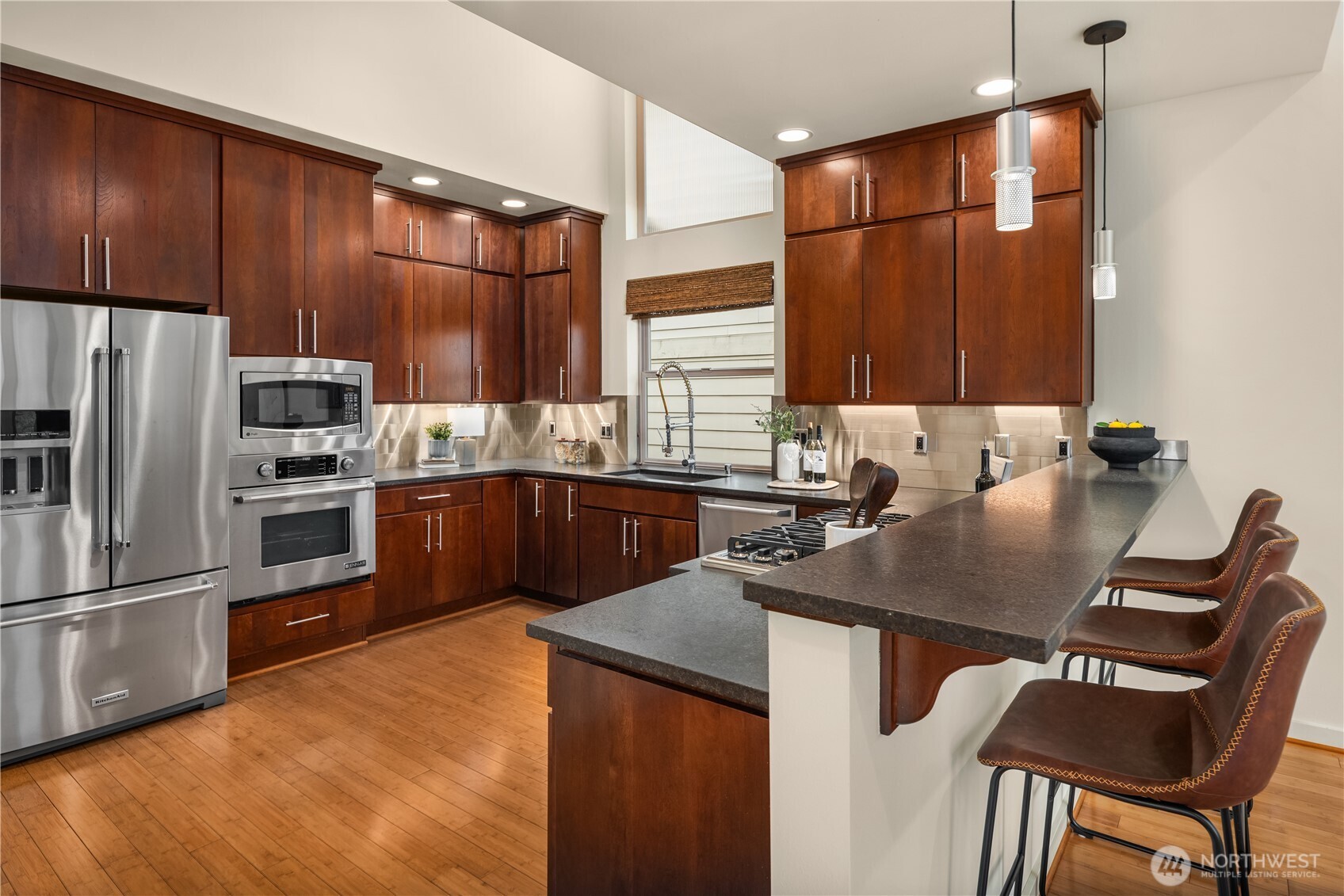 3042 Southwest Manning Street Seattle, WA 98126 - Photo 11 of 40