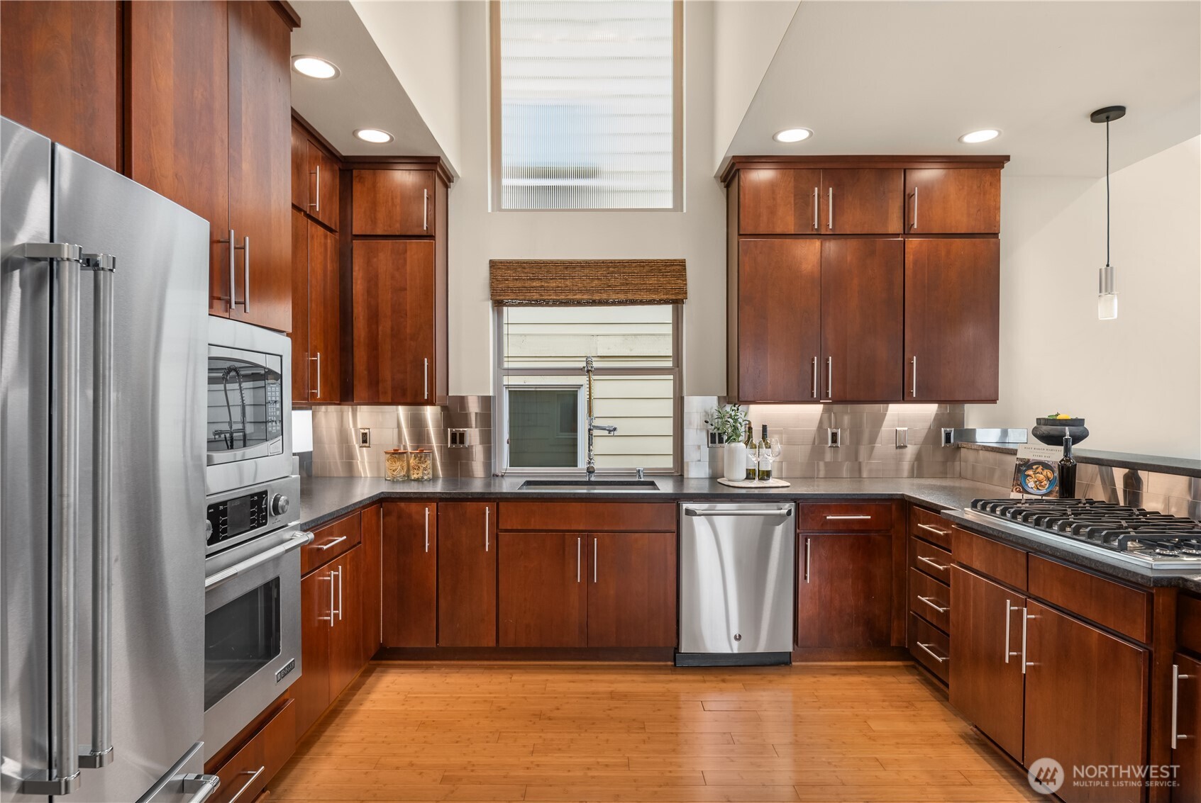 3042 Southwest Manning Street Seattle, WA 98126 - Photo 12 of 40