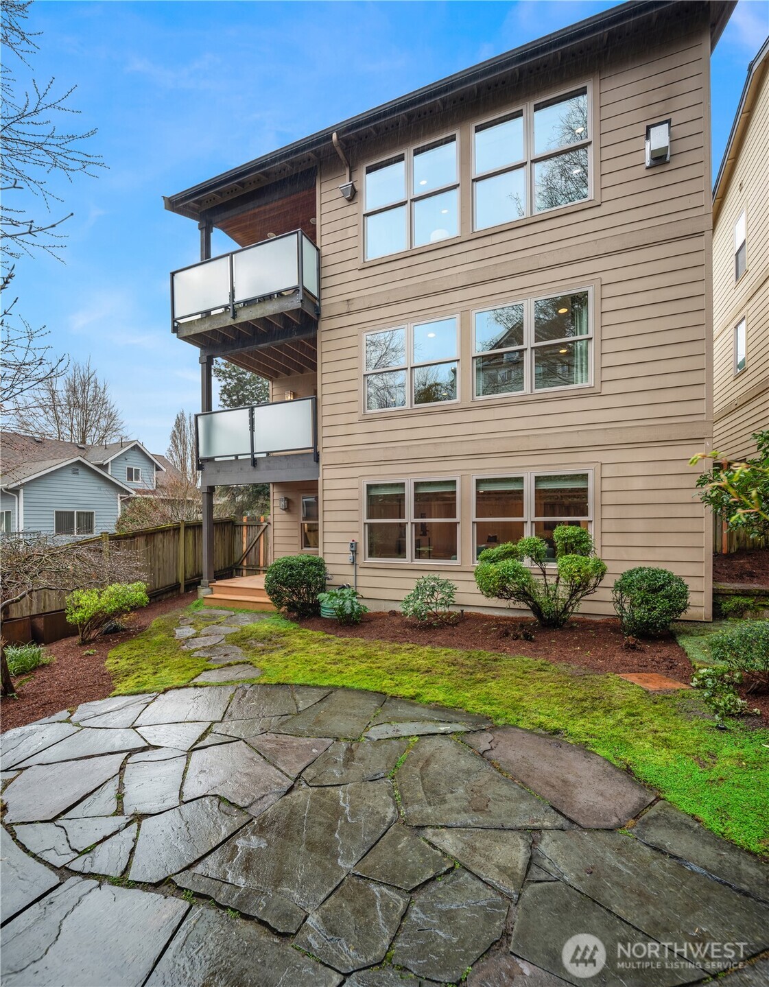 3042 Southwest Manning Street Seattle, WA 98126 - Photo 37 of 40