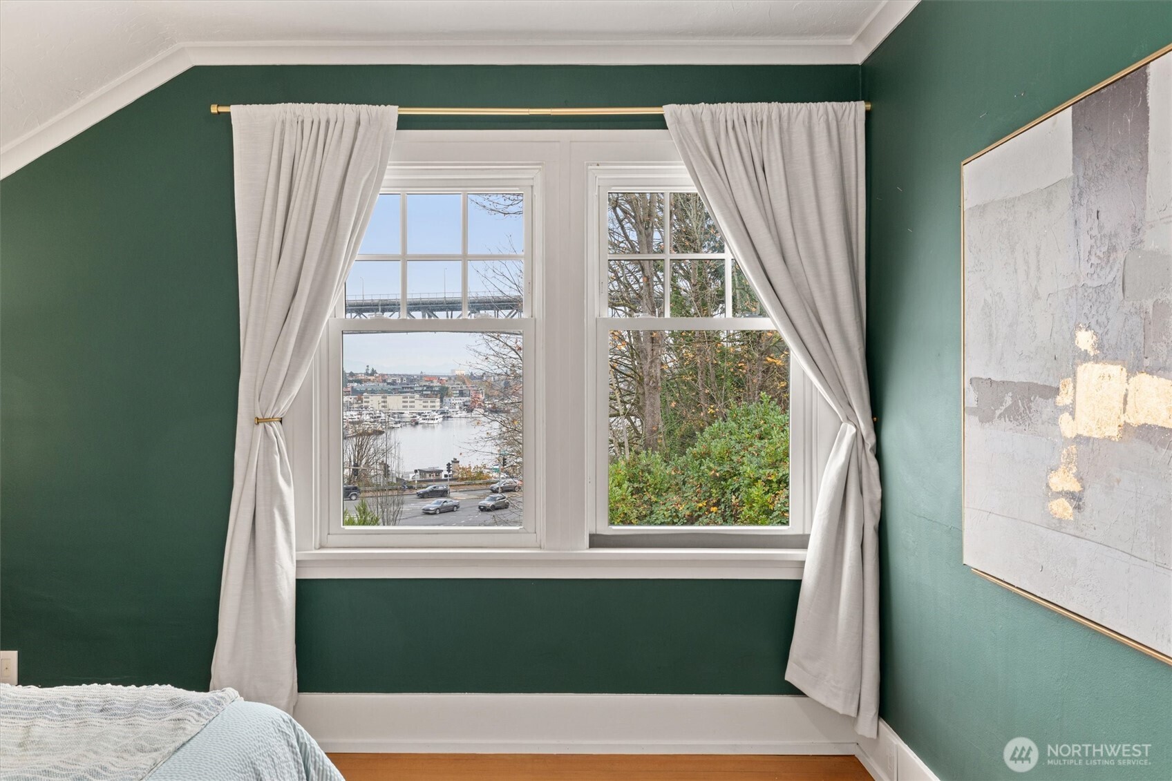 2912 3rd Avenue North Seattle, WA 98109 - Photo 25 of 37 a view of front door