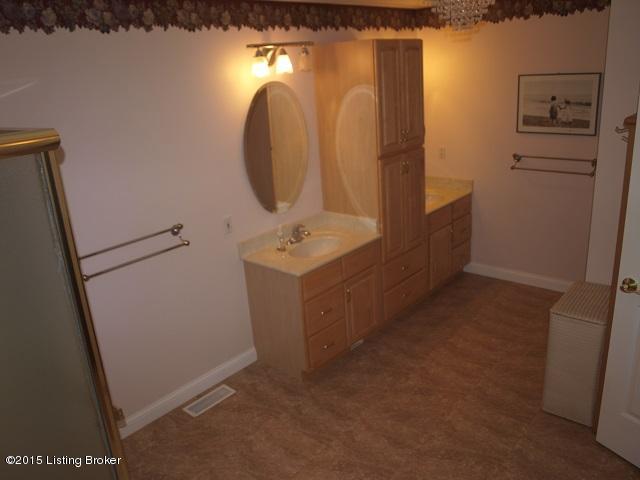 4070 Anneta Road Leitchfield, KY 42754 - Photo 16 of 32 P1015598 - Copy