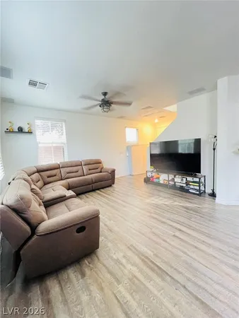 $2,100 | 1323 Grass Creek Avenue, Unit 1, Henderson, NV 89012