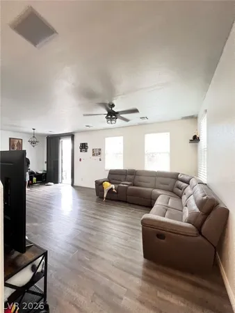 $2,100 | 1323 Grass Creek Avenue, Unit 1, Henderson, NV 89012