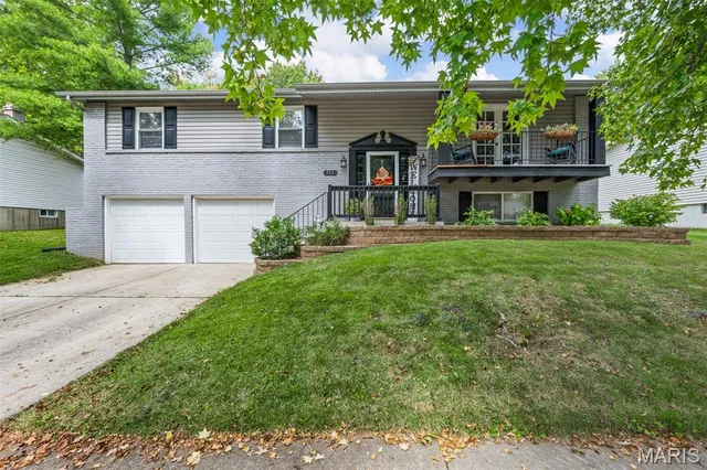 $2,600 | 751 Winding Path Lane, Manchester, MO 63021