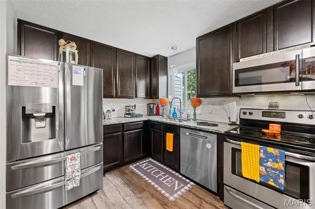 $2,600 | 751 Winding Path Lane, Manchester, MO 63021