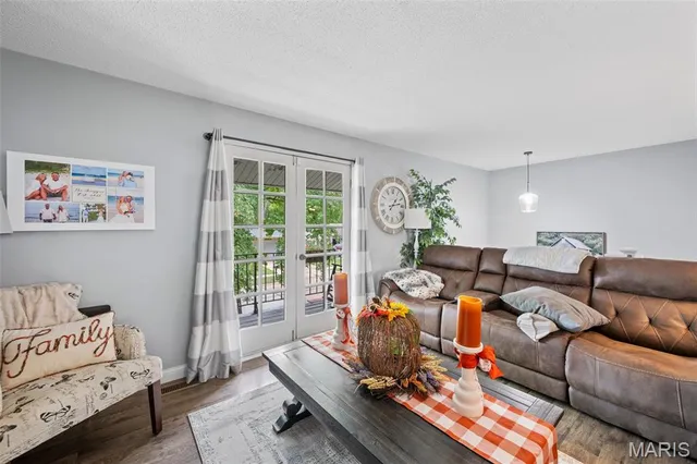 $2,600 | 751 Winding Path Lane, Manchester, MO 63021