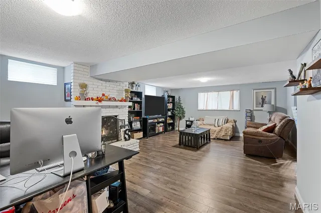 $2,600 | 751 Winding Path Lane, Manchester, MO 63021