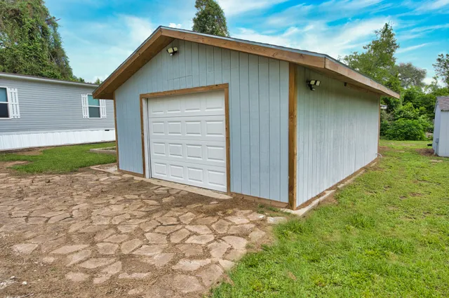 $259,900 | 555 County Road 728B, Sweeny, TX 77480