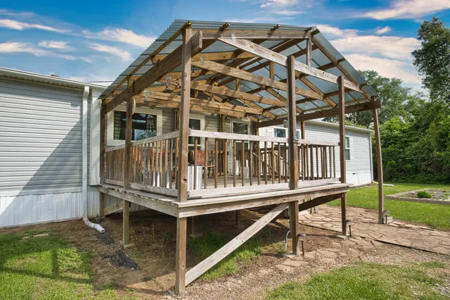 $259,900 | 555 County Road 728B, Sweeny, TX 77480