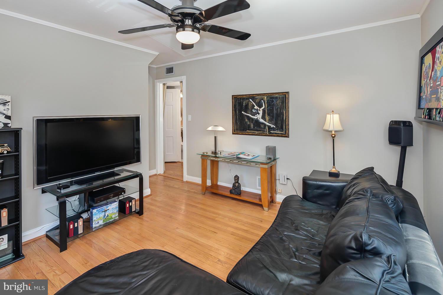 807 Rowen Road Silver Spring, MD 20910 - Photo 16 of 30 Family Room