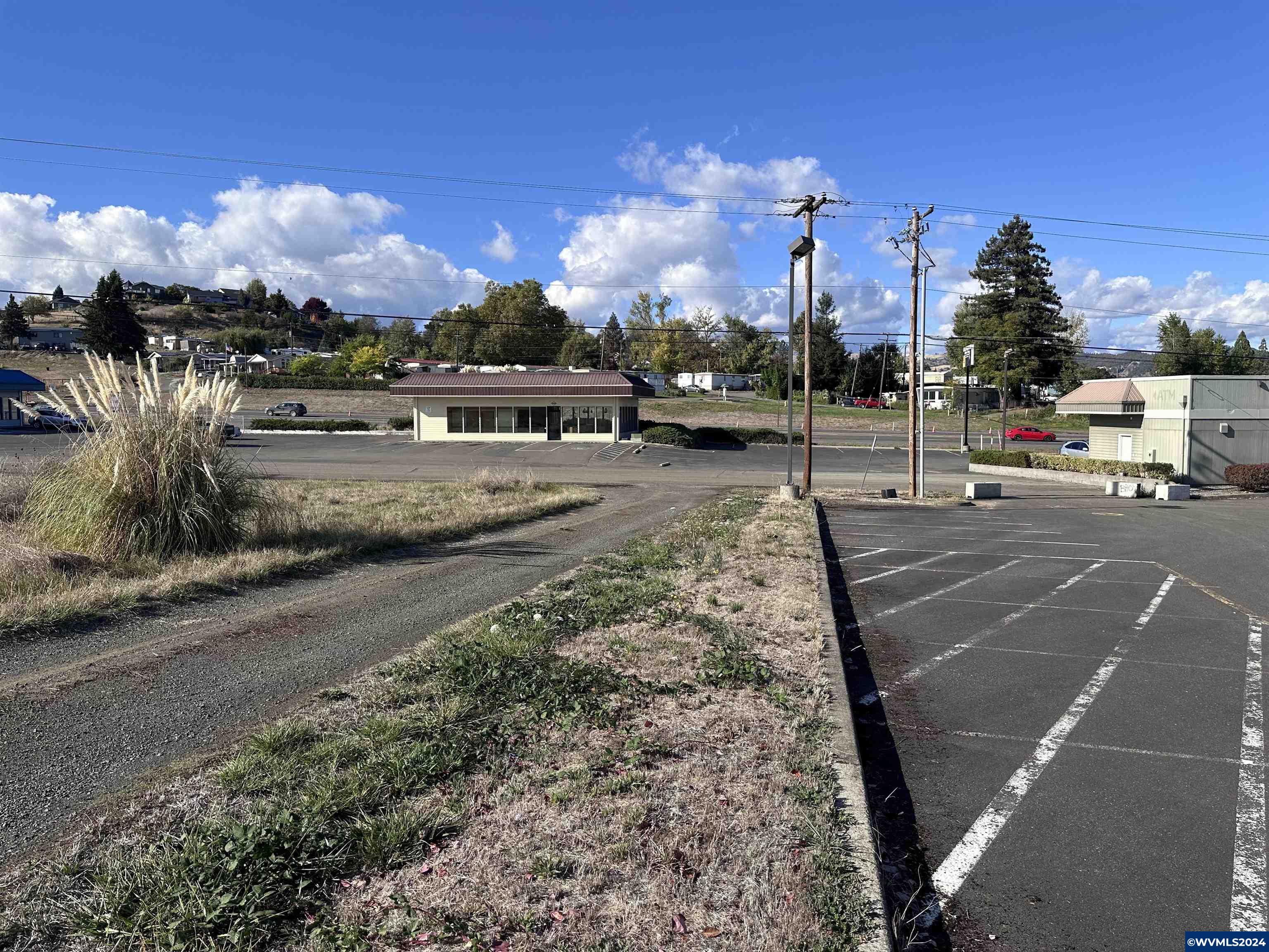 4807 Southwest Grange Road Roseburg, OR 97471 - Photo 8 of 14
