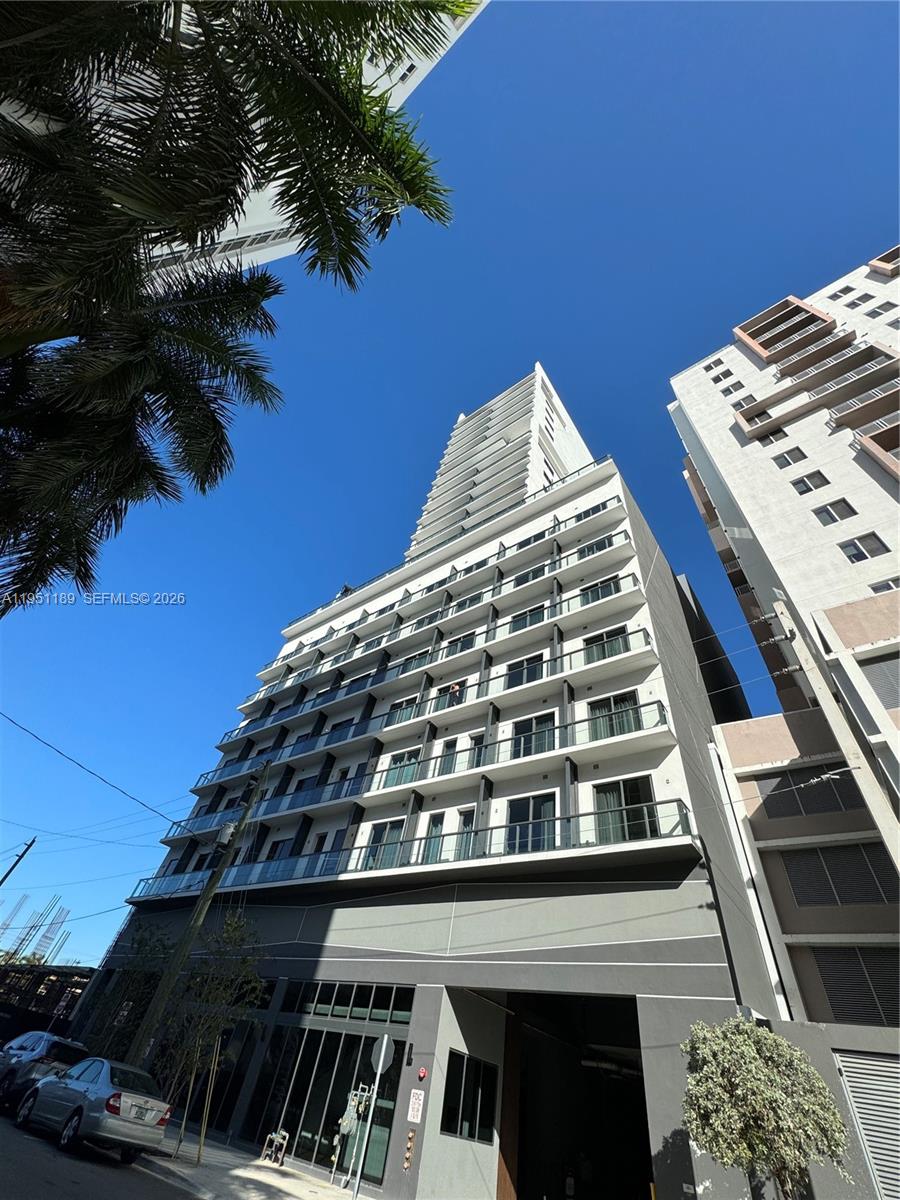 239 Southwest 9th Street, Unit 1405 Miami, FL 33130 - Photo 19 of 20