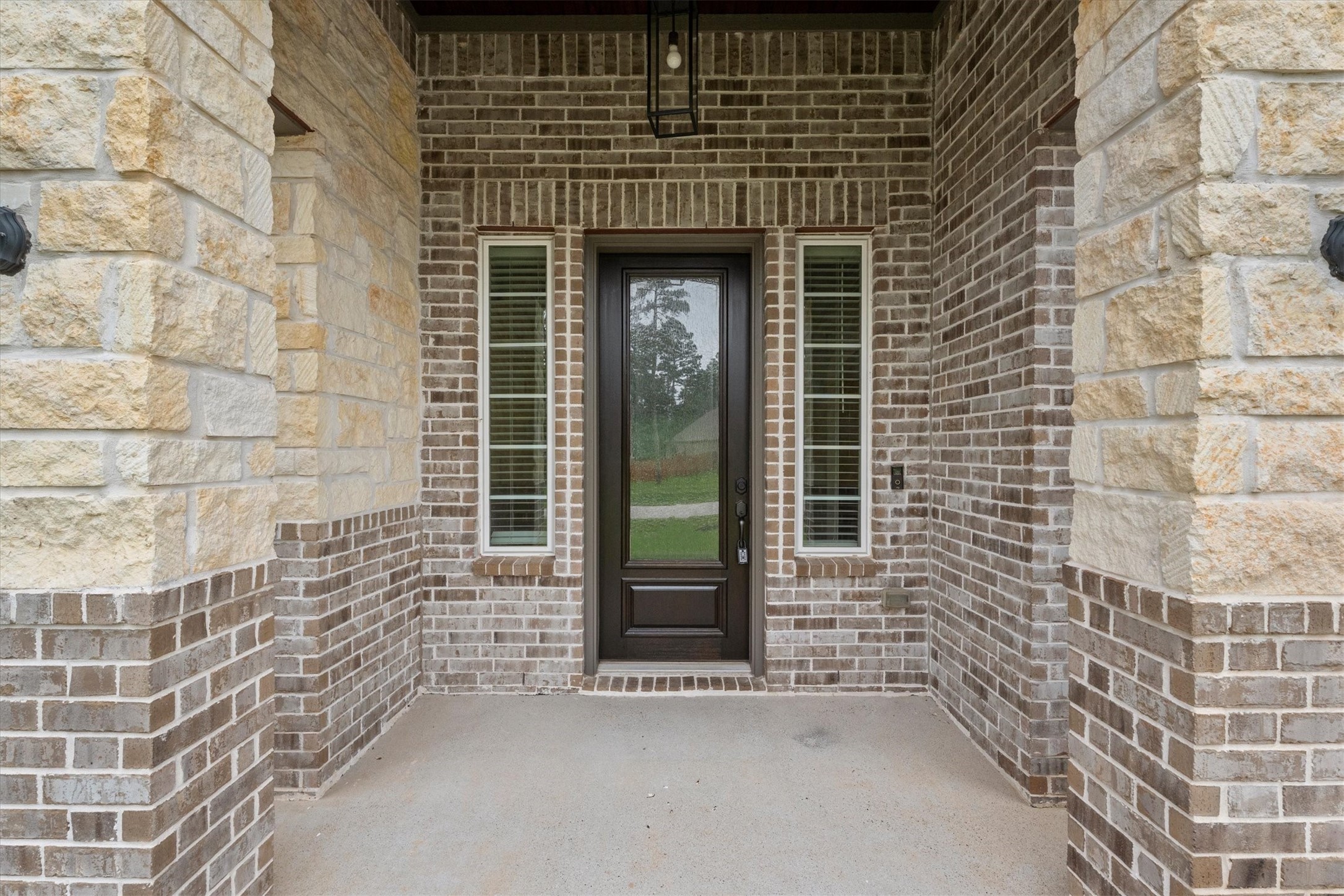 203 Magnolia Reserve Loop Magnolia, TX 77354 - Photo 4 of 49