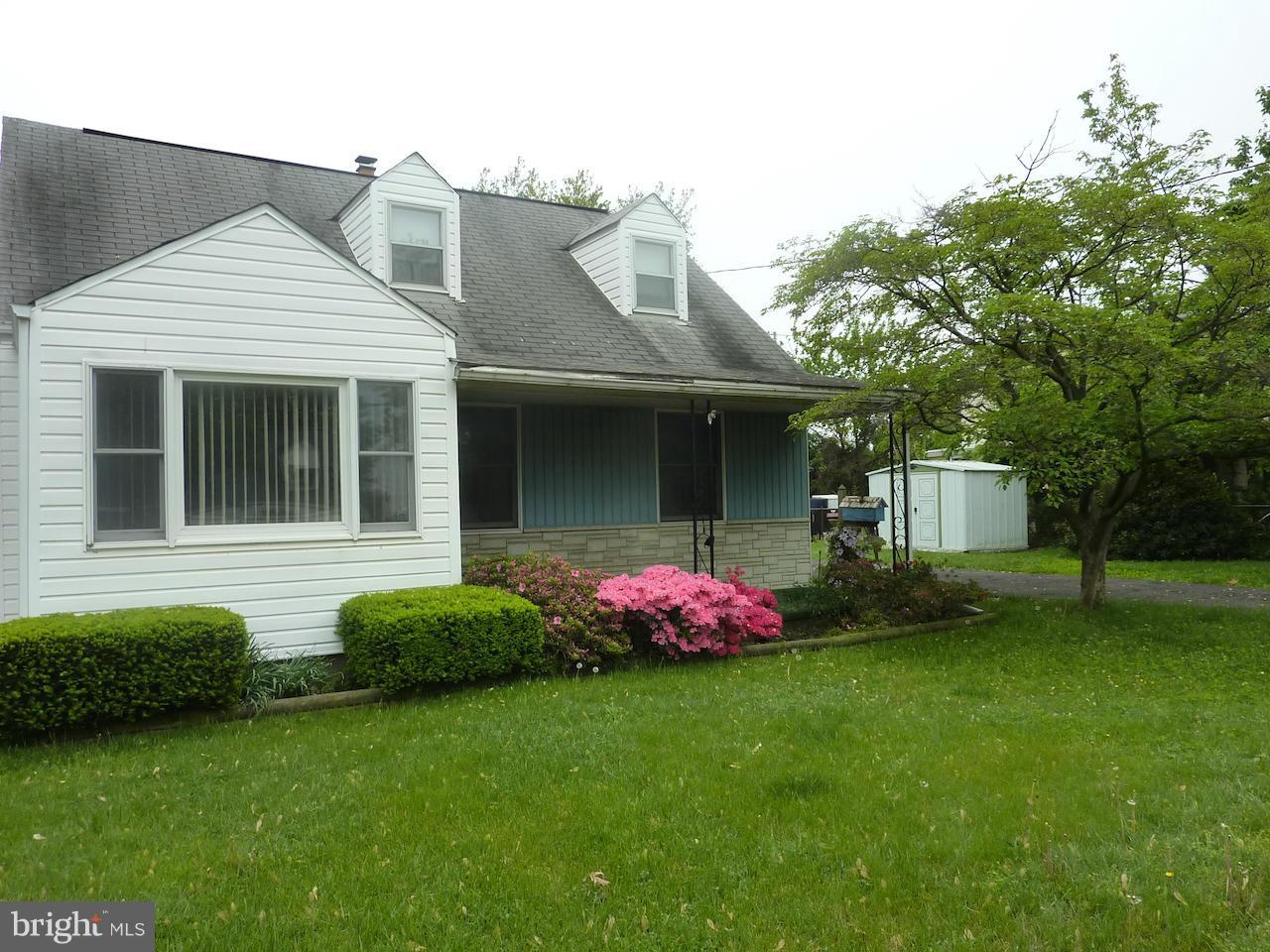 8201 Northview Road Baltimore, MD 21222 - Photo 1 of 12 Exterior (Front)