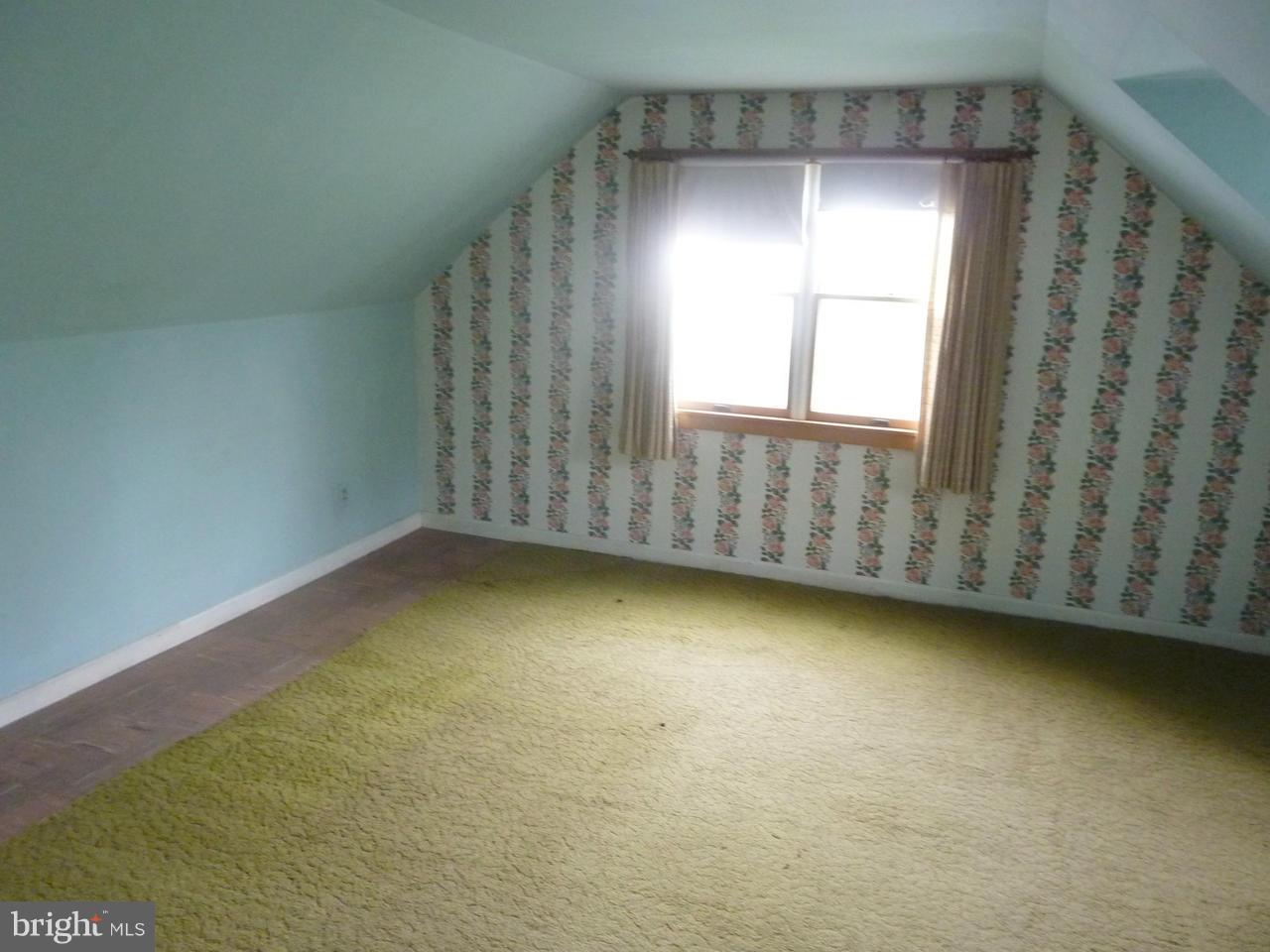 8201 Northview Road Baltimore, MD 21222 - Photo 8 of 12 Bedroom