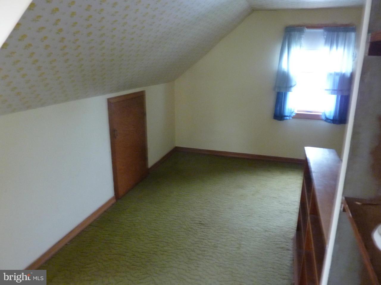 8201 Northview Road Baltimore, MD 21222 - Photo 9 of 12 Interior (General)