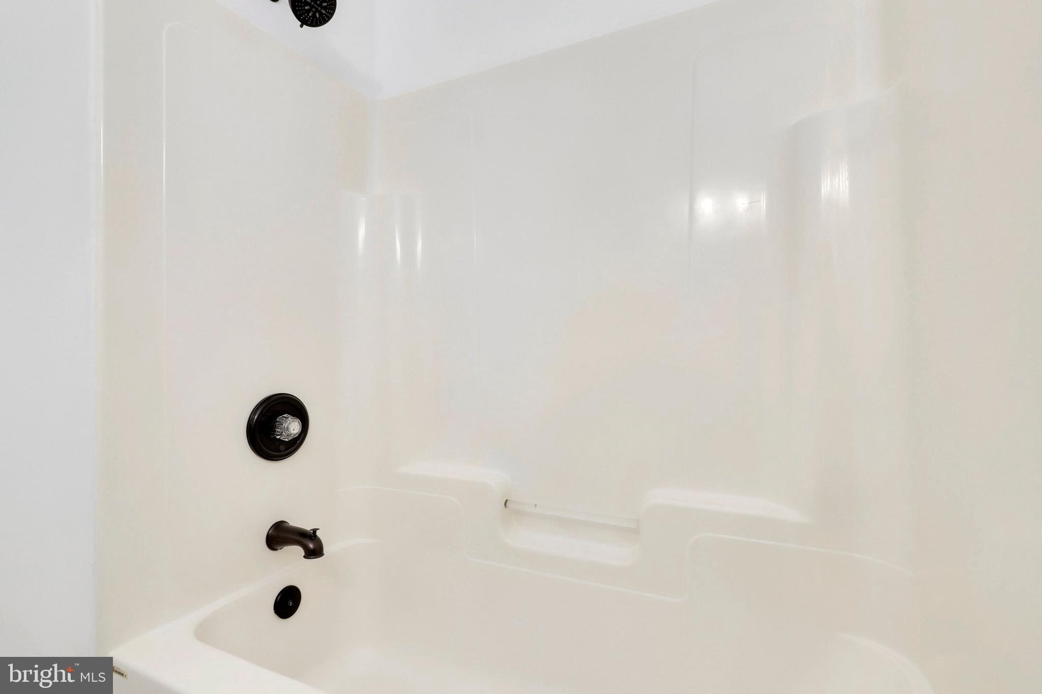 2409 Southgate Square Reston, VA 20191 - Photo 30 of 40