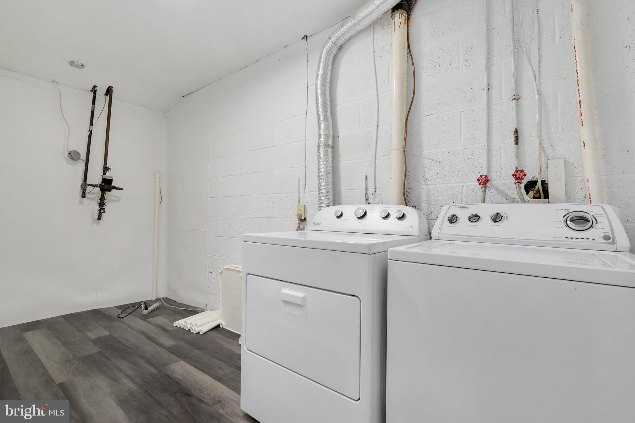 2409 Southgate Square Reston, VA 20191 - Photo 31 of 40