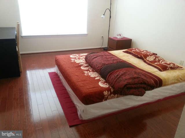 1581 Spring Gate Dr., Unit 5212 McLean, VA 22102 - Photo 5 of 7 Bedroom Master