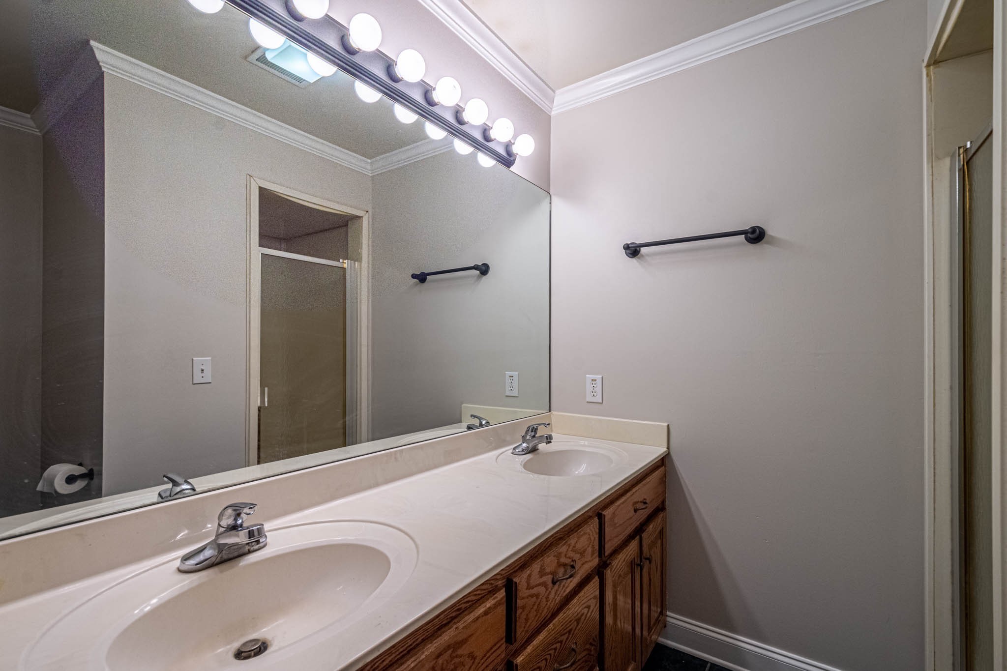 1316 Powdermill Hill Road Lawrenceburg, TN 38464 - Photo 33 of 70 a bathroom with a sink and a mirror