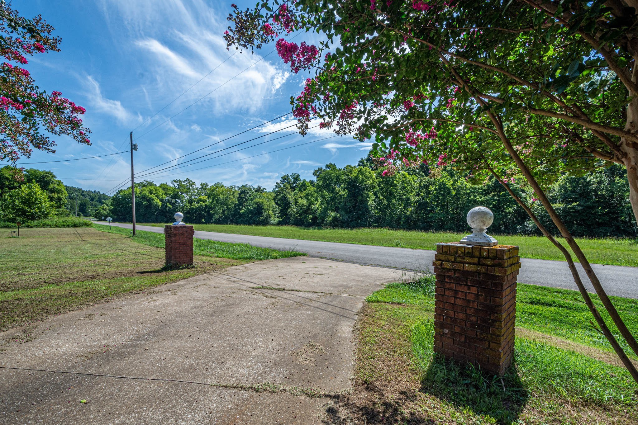 1316 Powdermill Hill Road Lawrenceburg, TN 38464 - Photo 66 of 70 a view of a park
