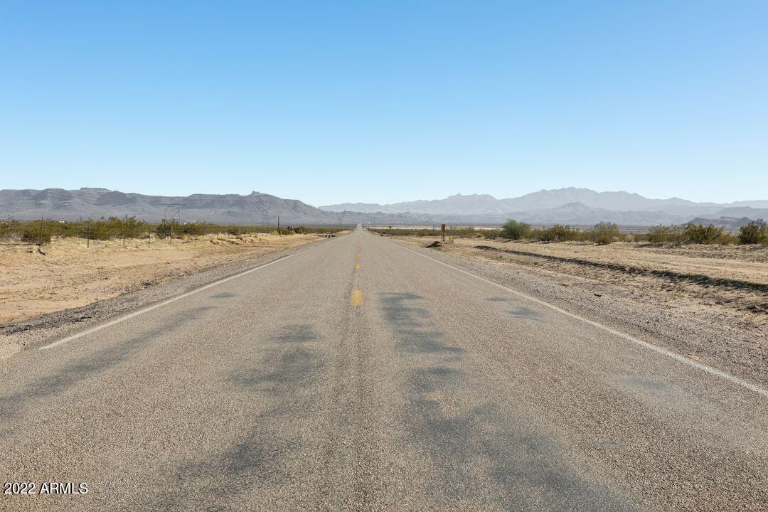 2145 South Verde Road Golden Valley, AZ 86413 - Photo 21 of 23 12