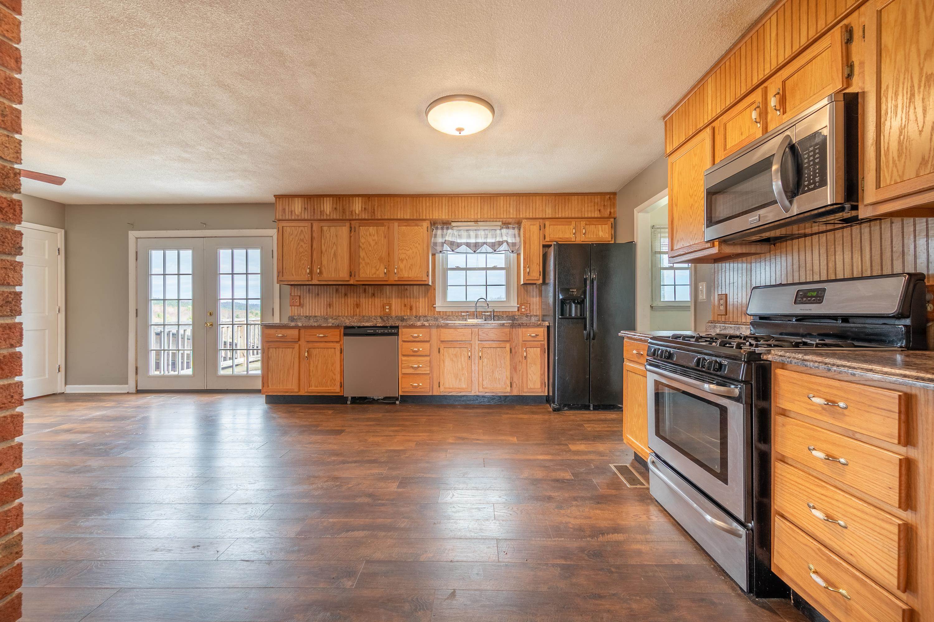 4727 Joy Ranch Road Hillsville, VA 24343 - Photo 12 of 53 Gallery Image 12