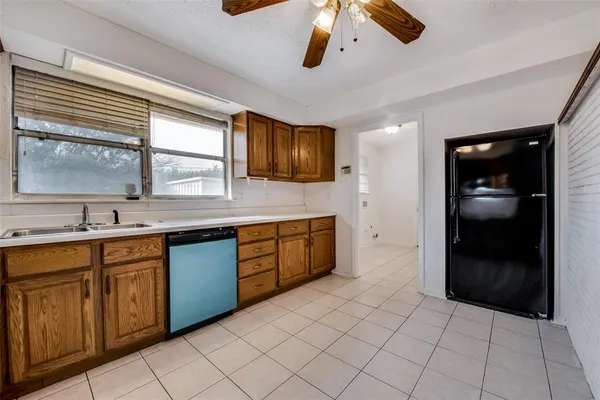 $2,295 | 3711 East Devonshire Court, Irving, TX 75062