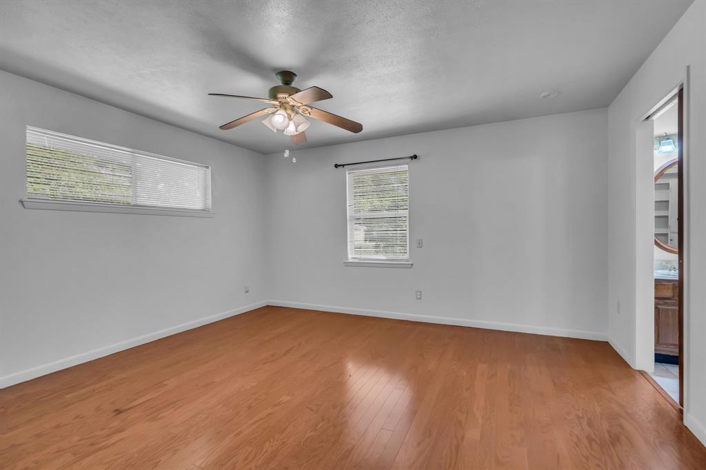 2972 Maydelle Lane Farmers Branch, TX 75234 - Photo 18 of 31