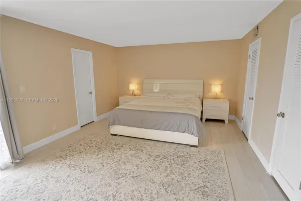 a view of bedroom and bedroom
