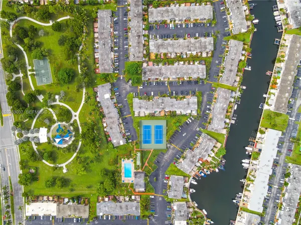 $3,200 | 2421 Northeast 10th Street, Unit 153, Hallandale Beach, FL 33009