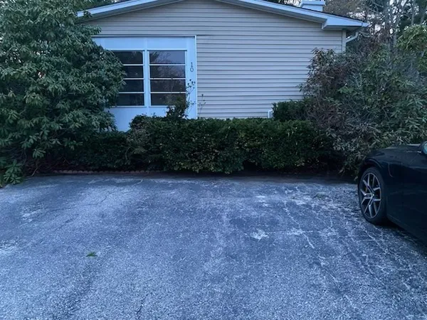 $165,000 | 10 Sherwood Valley Lane, Coventry, RI 02816