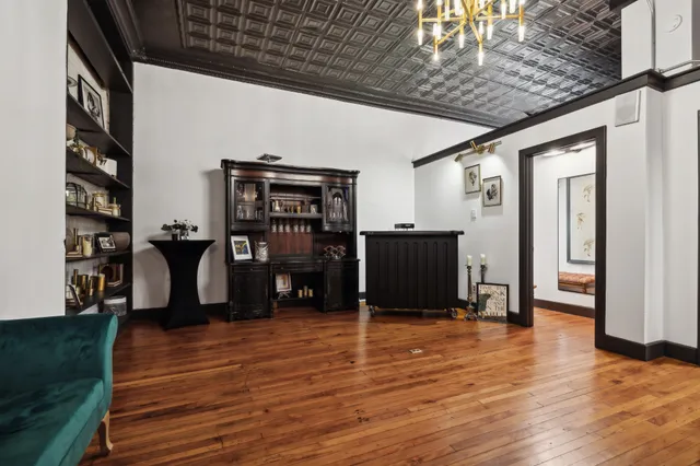 $878,900 | 110 3rd Avenue West, Carthage, TN 37030