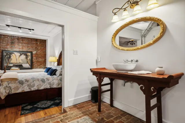 $878,900 | 110 3rd Avenue West, Carthage, TN 37030