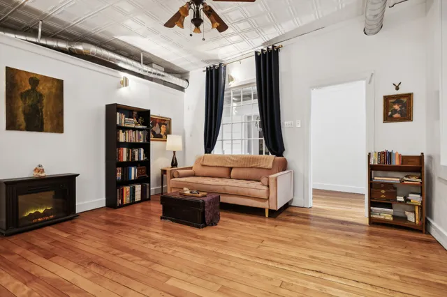 $878,900 | 110 3rd Avenue West, Carthage, TN 37030