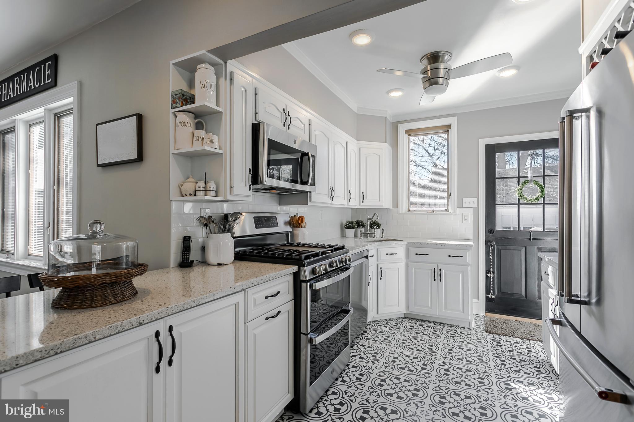 521 East Manoa Road Havertown, PA 19083 - Photo 13 of 33