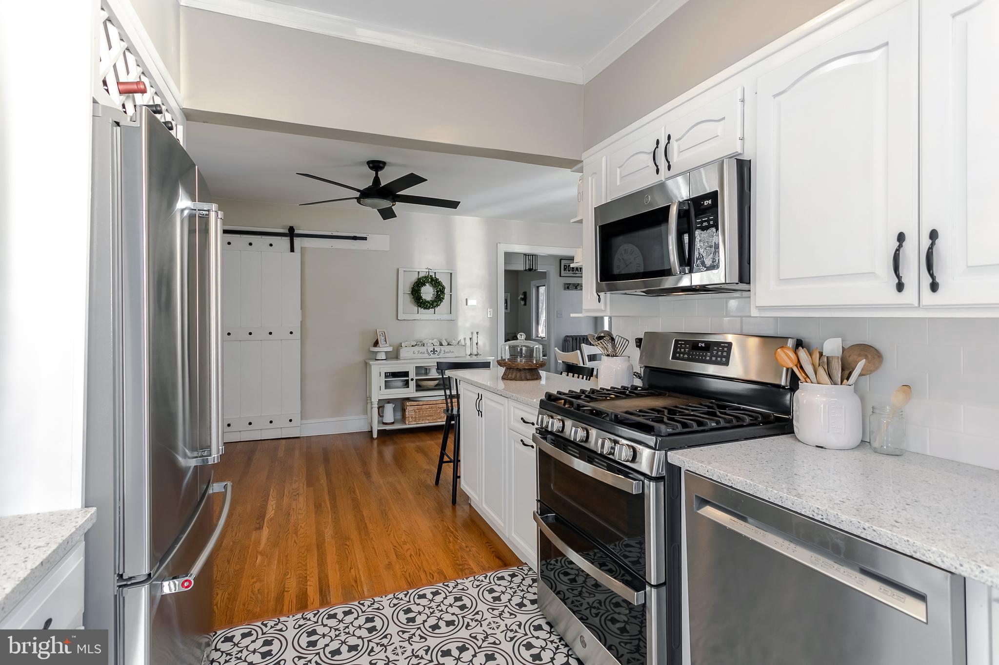 521 East Manoa Road Havertown, PA 19083 - Photo 14 of 33