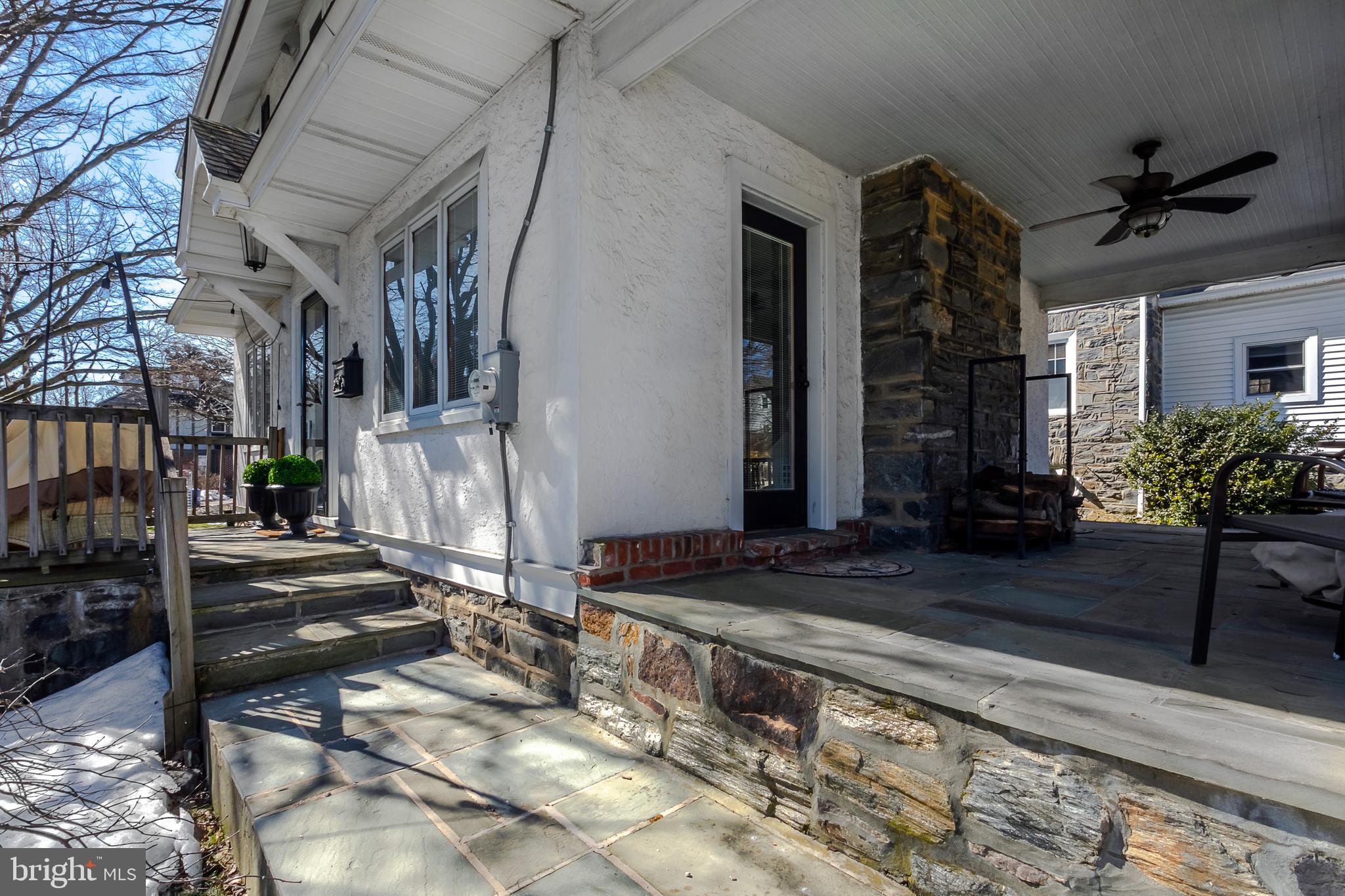 521 East Manoa Road Havertown, PA 19083 - Photo 4 of 33