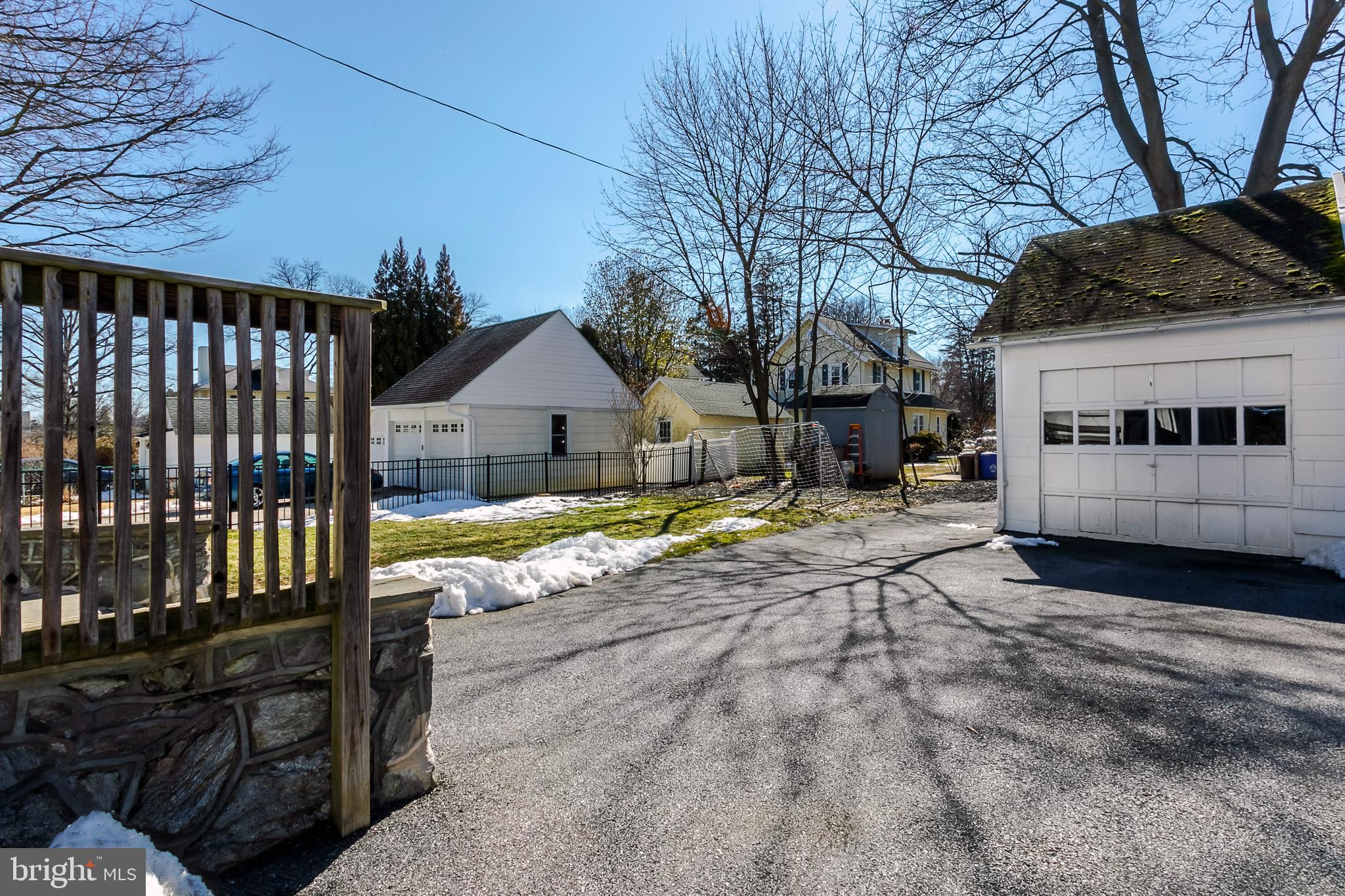 521 East Manoa Road Havertown, PA 19083 - Photo 31 of 33