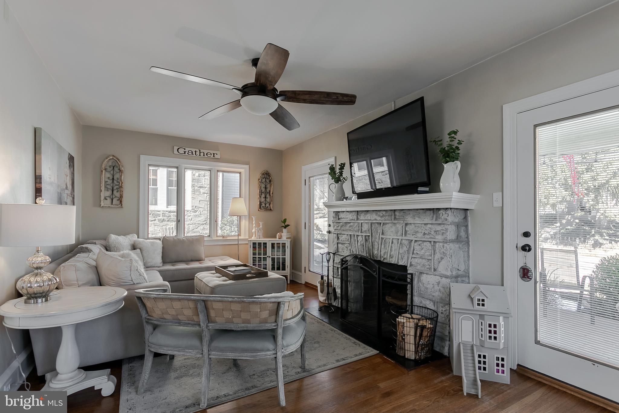 521 East Manoa Road Havertown, PA 19083 - Photo 5 of 33
