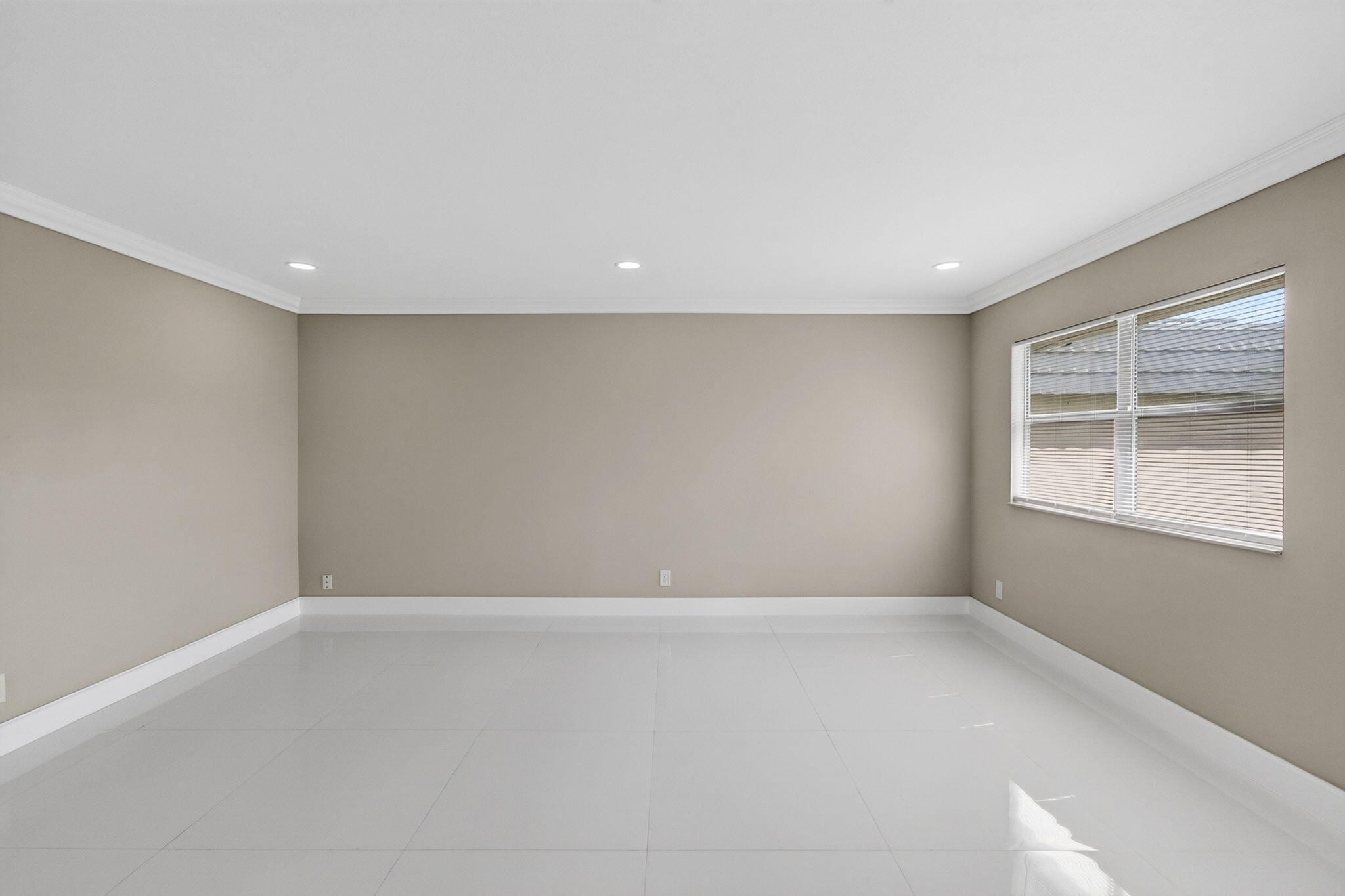 429 Flanders I Delray Beach, FL 33484 - Photo 6 of 84 26-web-or-mls-DSC_1253
